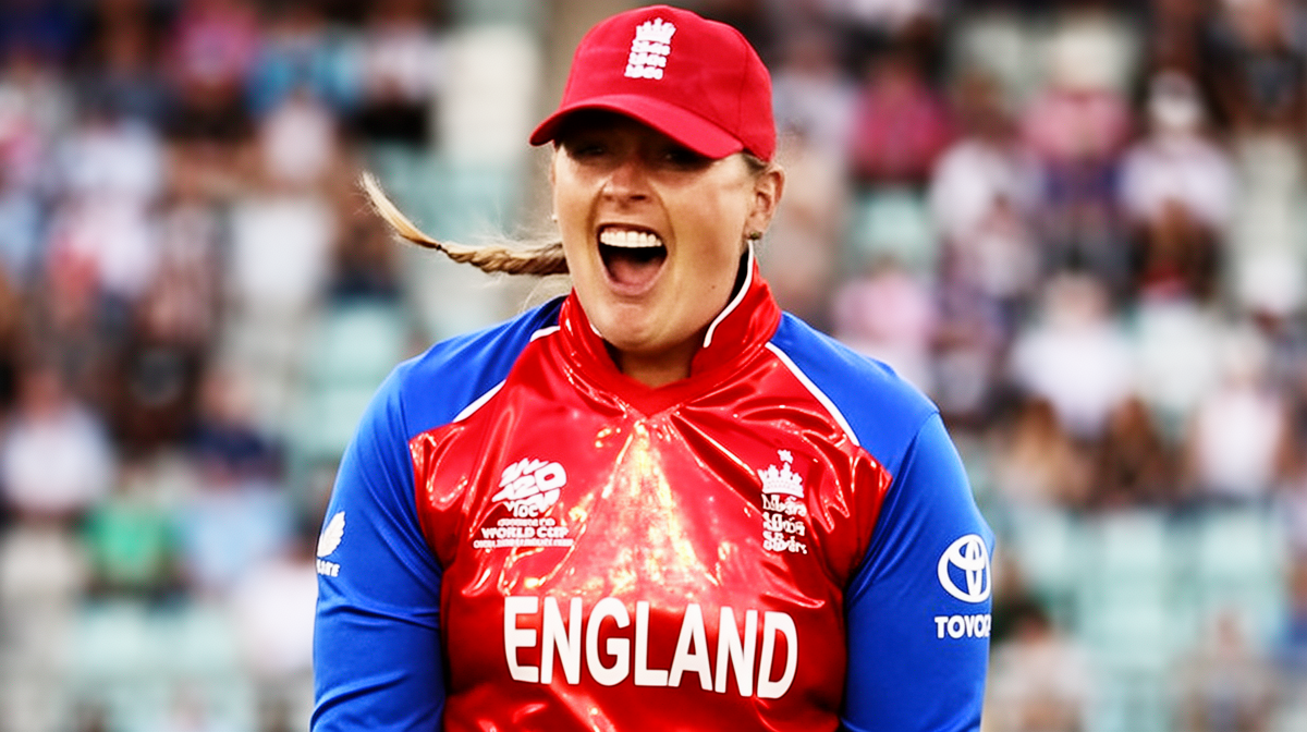 GOGO体育 - 女子T20世界杯：英格兰如何靠努力与闪亮外套提升防守 - GOGO体育