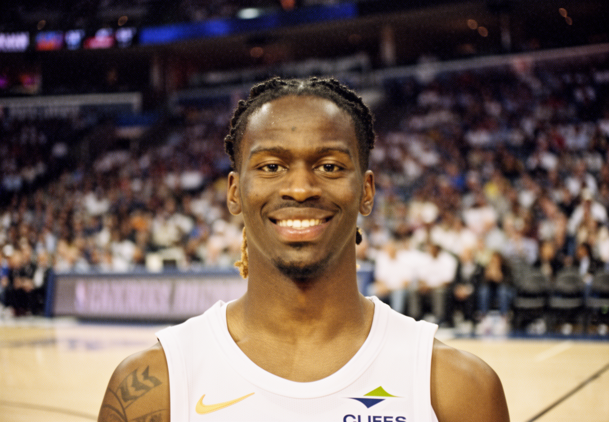 GOGO体育官网 - GOGO体育 - 深度解析 NBA 合同中的「完全相互选项」：保障性与战略弹性的平衡术